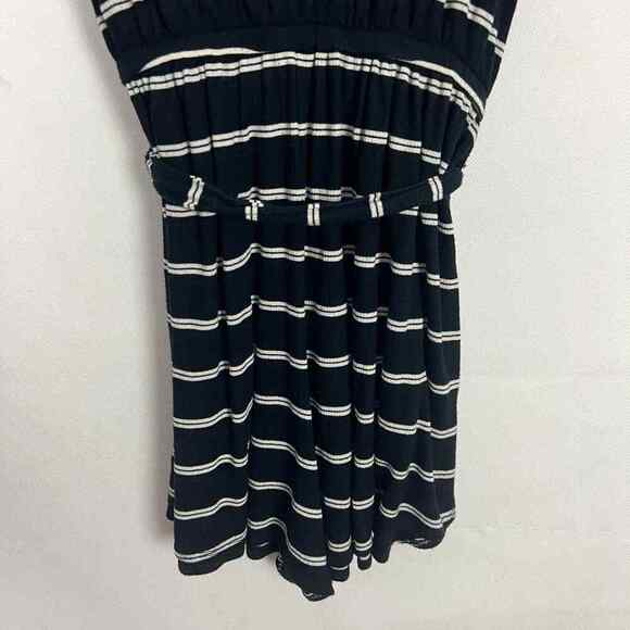 Billabong Women's Striped Short Sleeve Romper Size Small Tie Waist - Picture 8 of 10